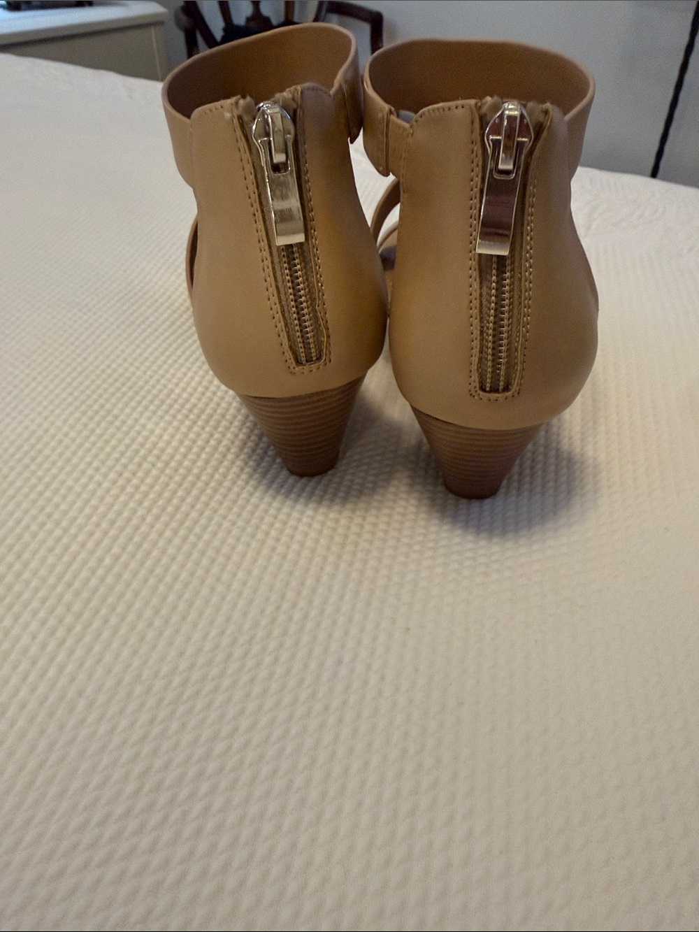 NWOT Women's New Direction “Devinda” Strappy Wedge Sandals - Picture 5 of 6